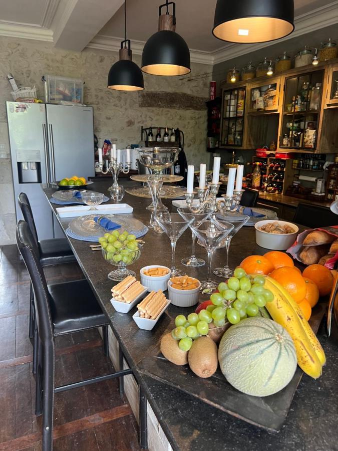 Le Loriot Bed and Breakfast Champagne-et-Fontaine Exteriör bild